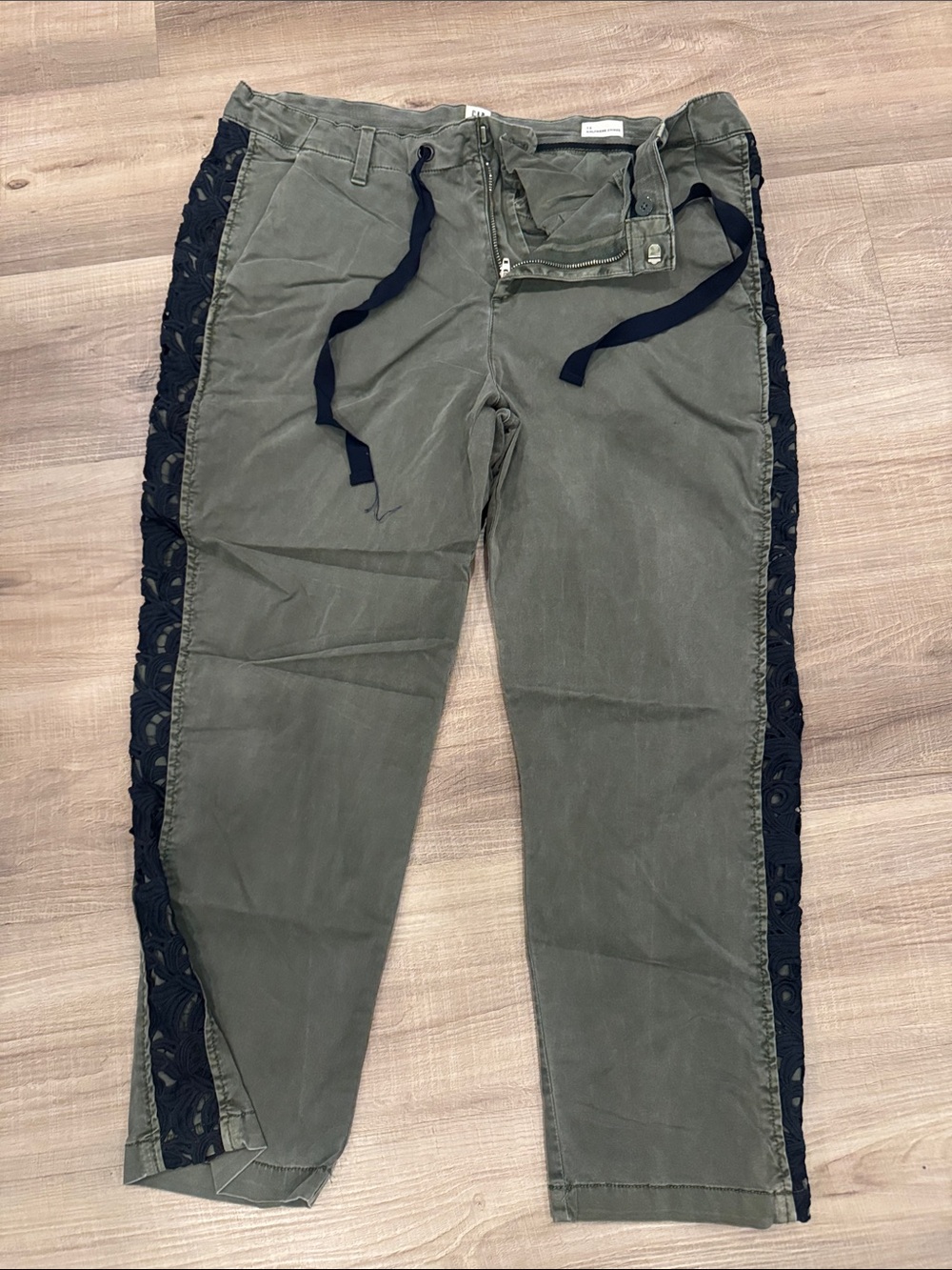 Gap Girlfriend Chino